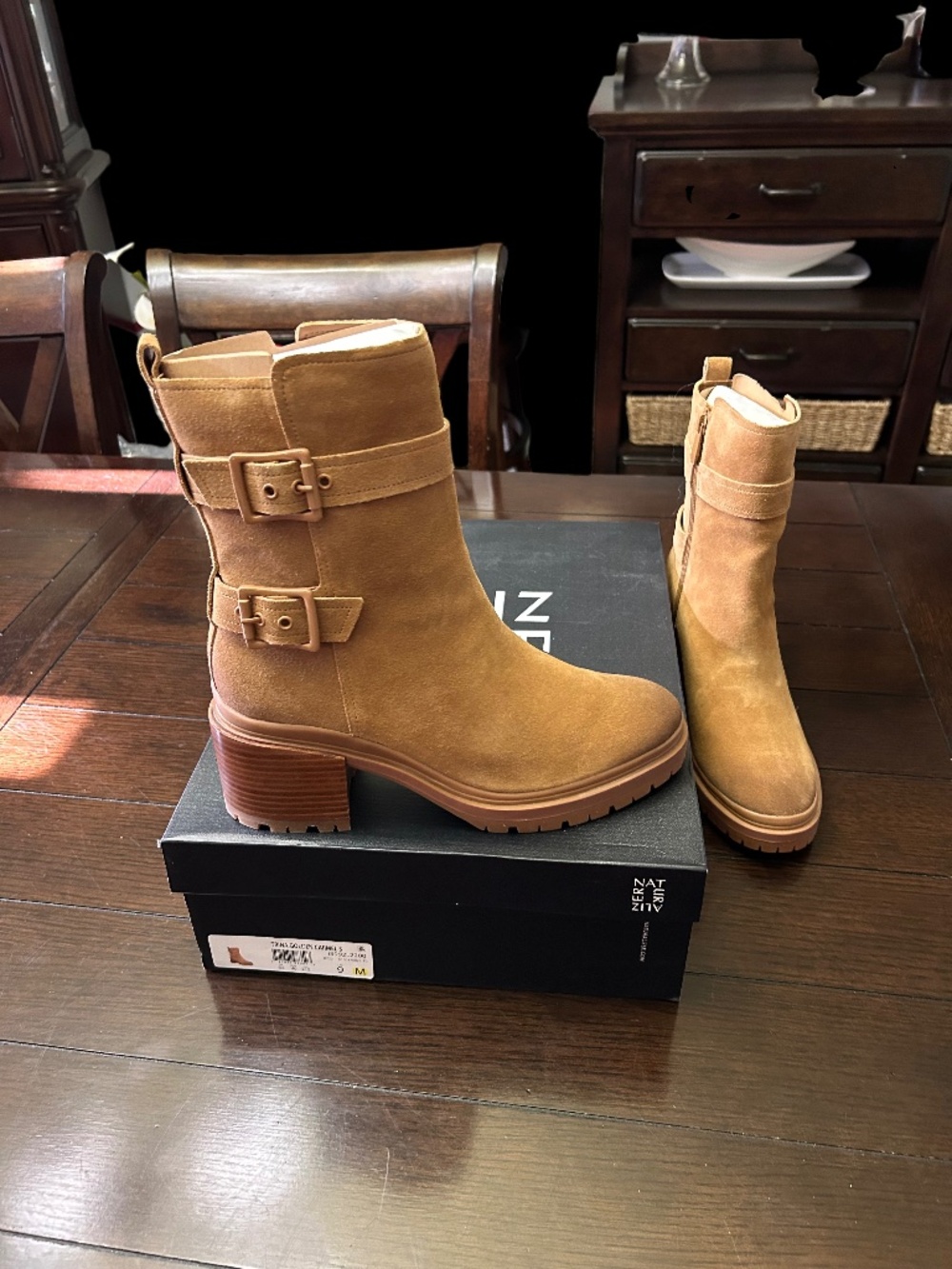 New in box. NATURALIZER Trina Golden Caramel Mid-shaft Boots